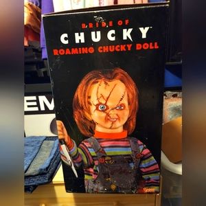 Amitronic movable chucky doll roams freely around and talks different phrases